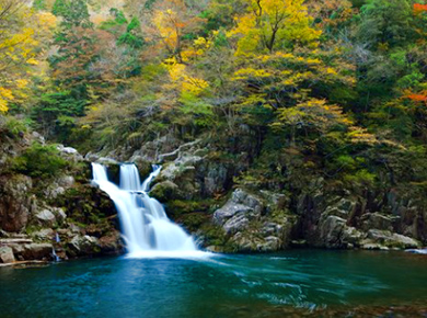 写真:特別名勝・三段峡