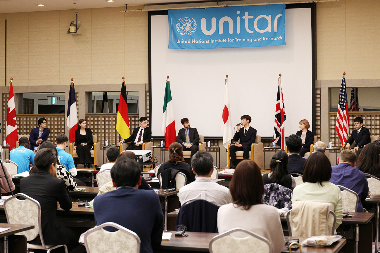 G7参加国出身の若者7名