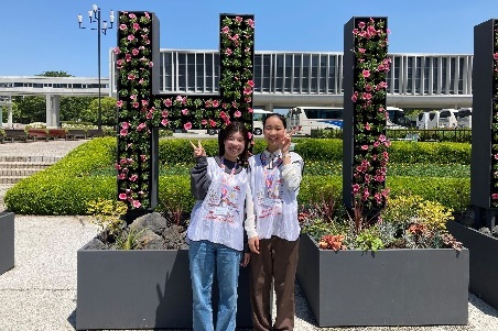 平和記念公園での花植え活動