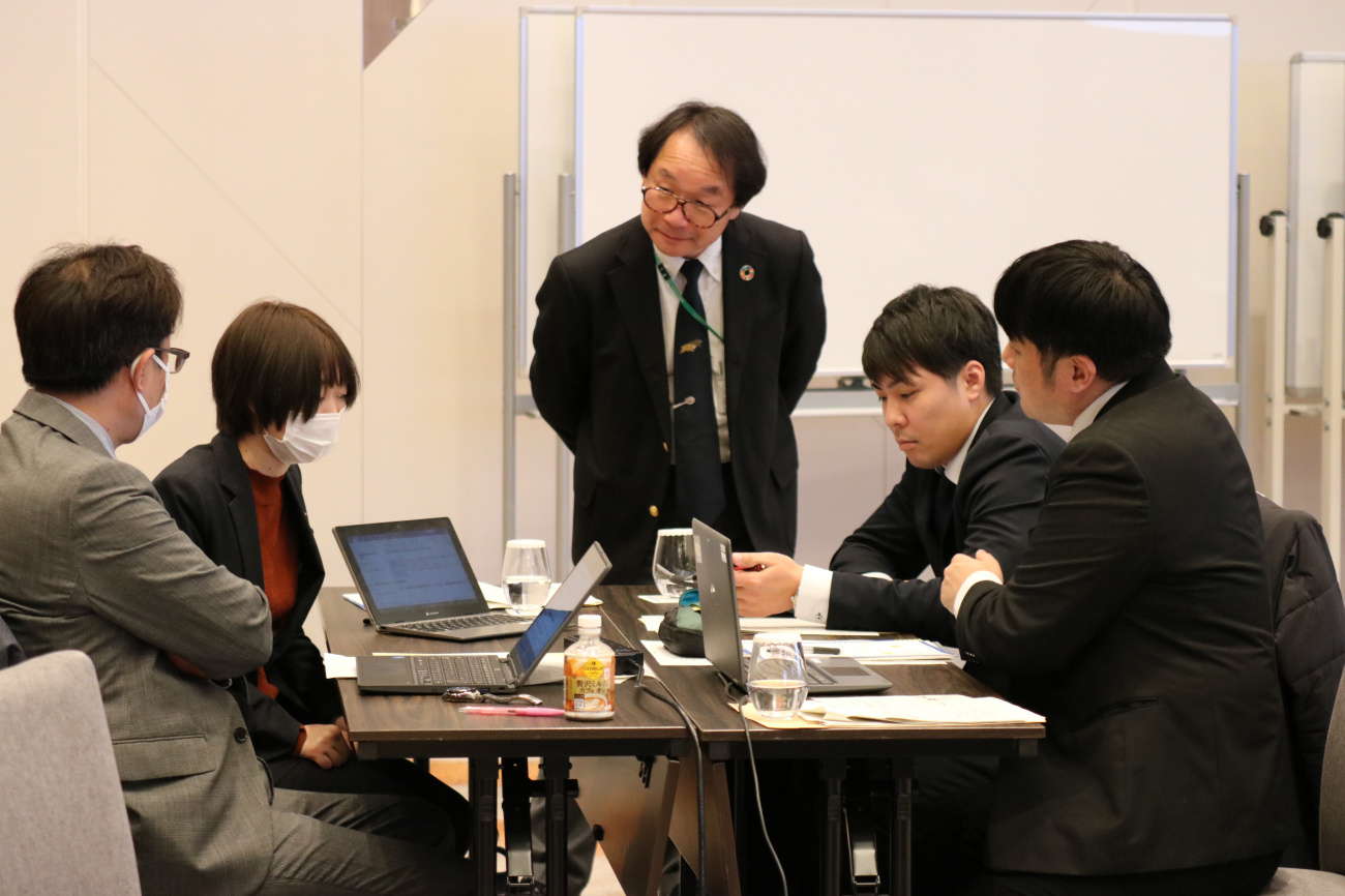 西堀正英 (広島大学大学院統合生命科学研究科)
