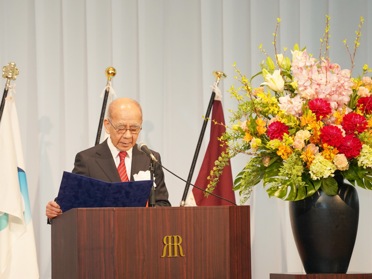 有信睦弘学長による式辞